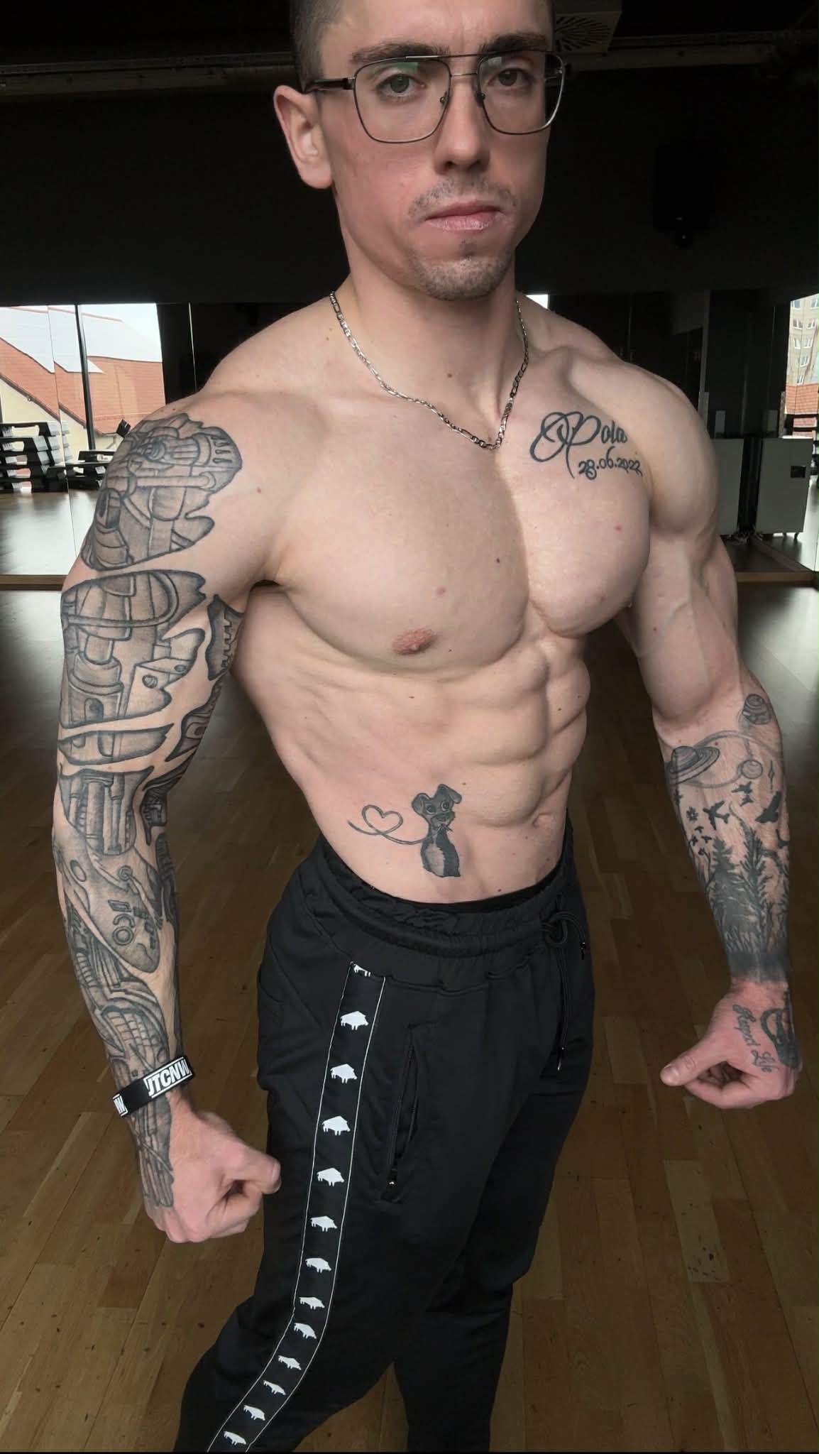 984aed65 6c7f 4a05 a687 8e1b8b5b6447